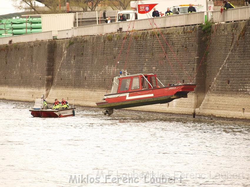 Wartungsarbeiten Rettungsboot Ursula P39.JPG